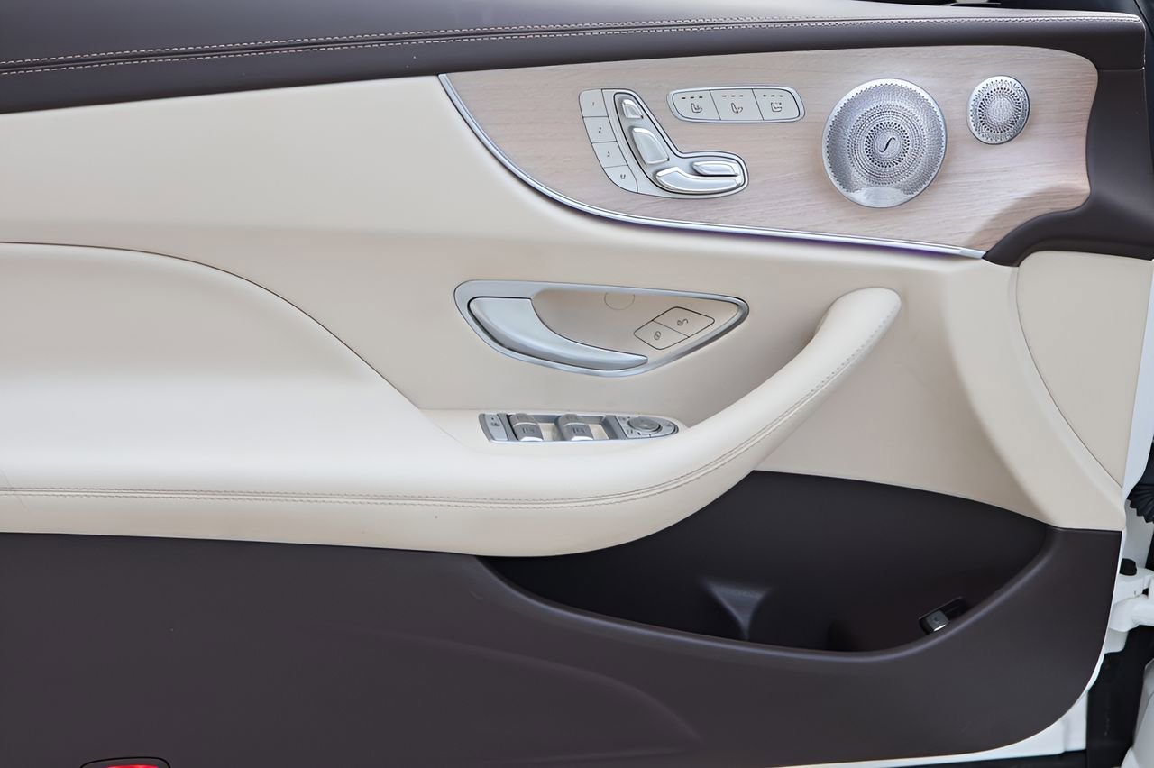 Used 2020 Mercedes-Benz E 450 Cabriolet image 11