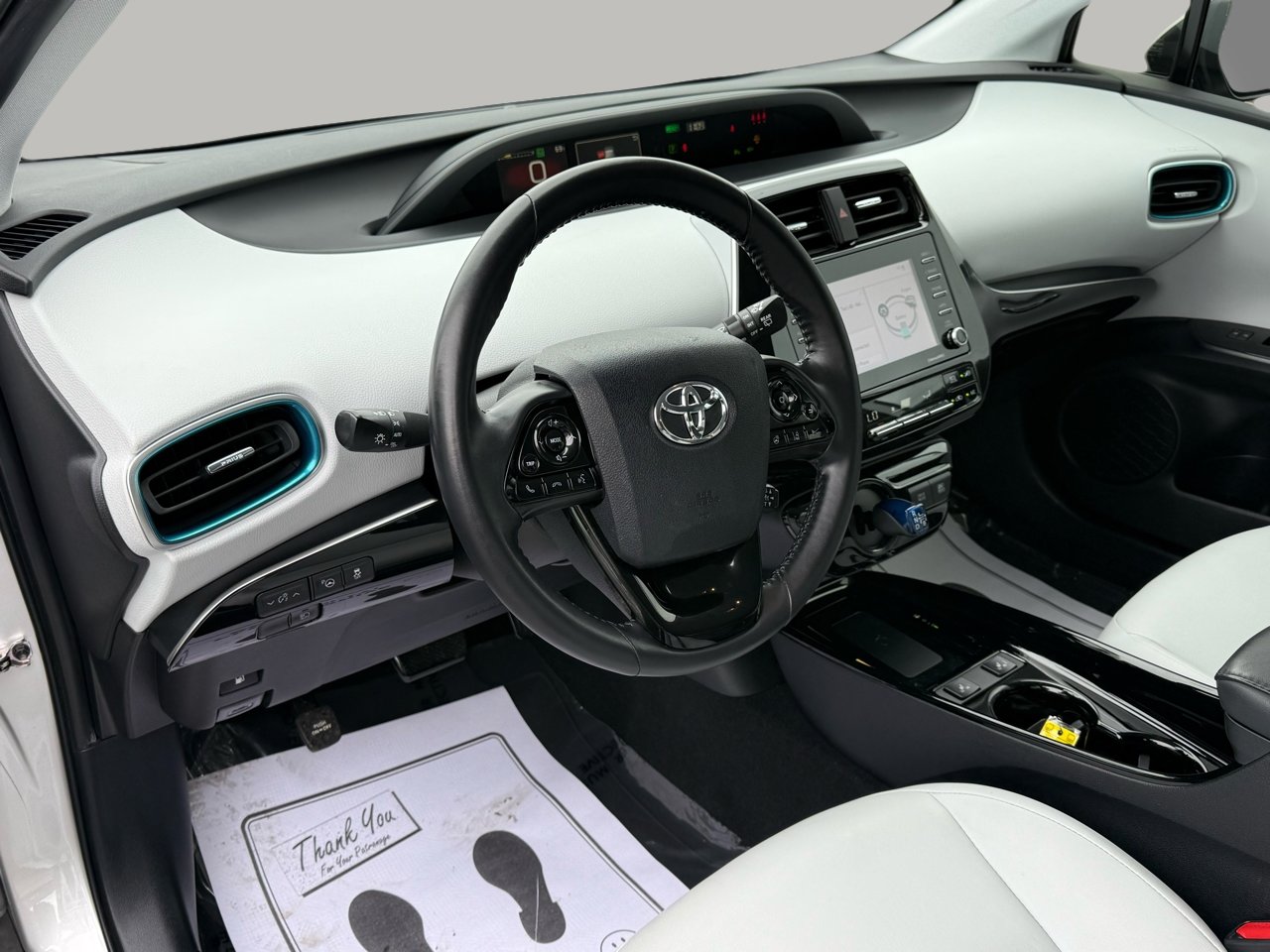 Used 2021 Toyota Prius XLE image 13