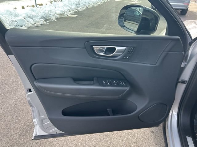 Certified 2025 Volvo XC60 B5 Plus image 16