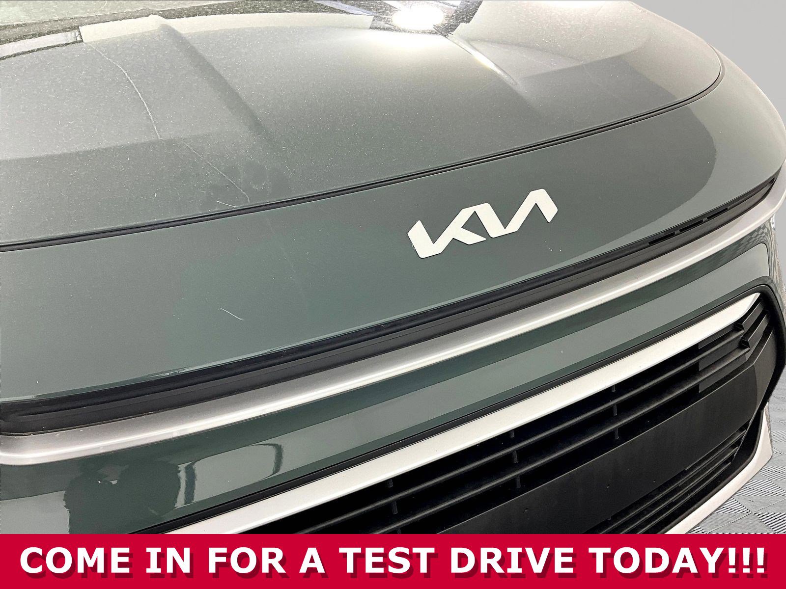 Used 2023 Kia Niro EX FWD image 30