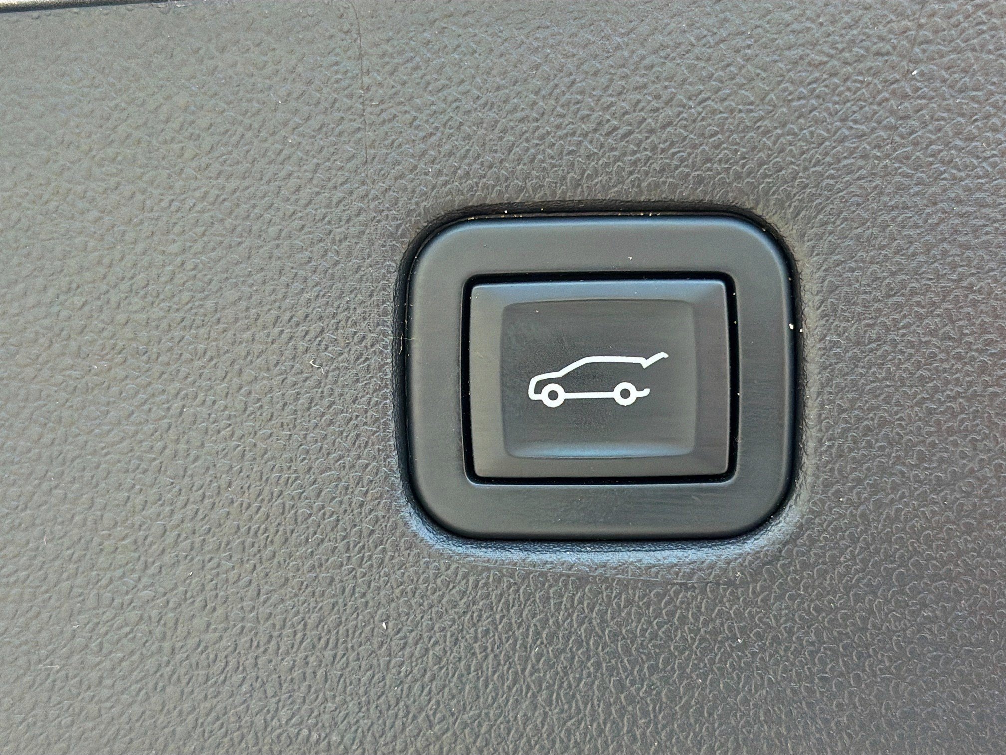 Used 2019 Chevrolet Blazer RS FWD image 12