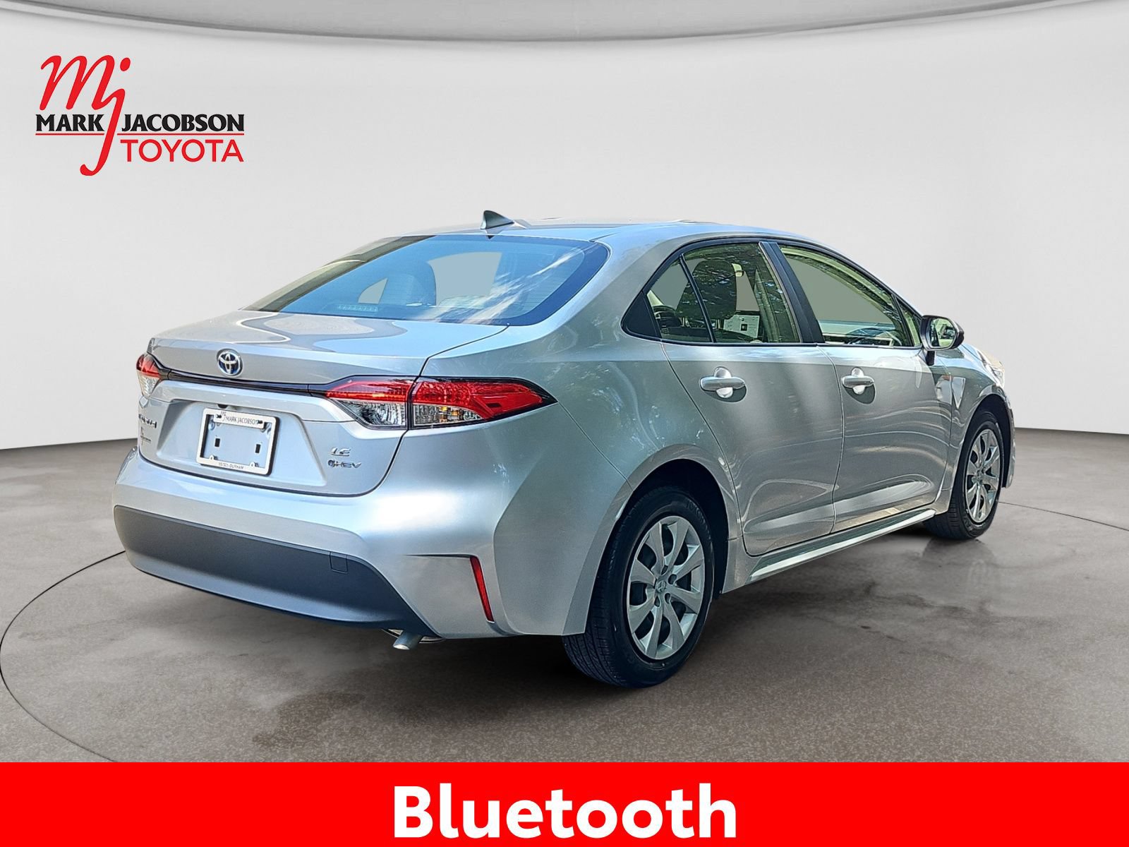 Used 2025 Toyota Corolla LE w/ Convenience Package FWD image 9