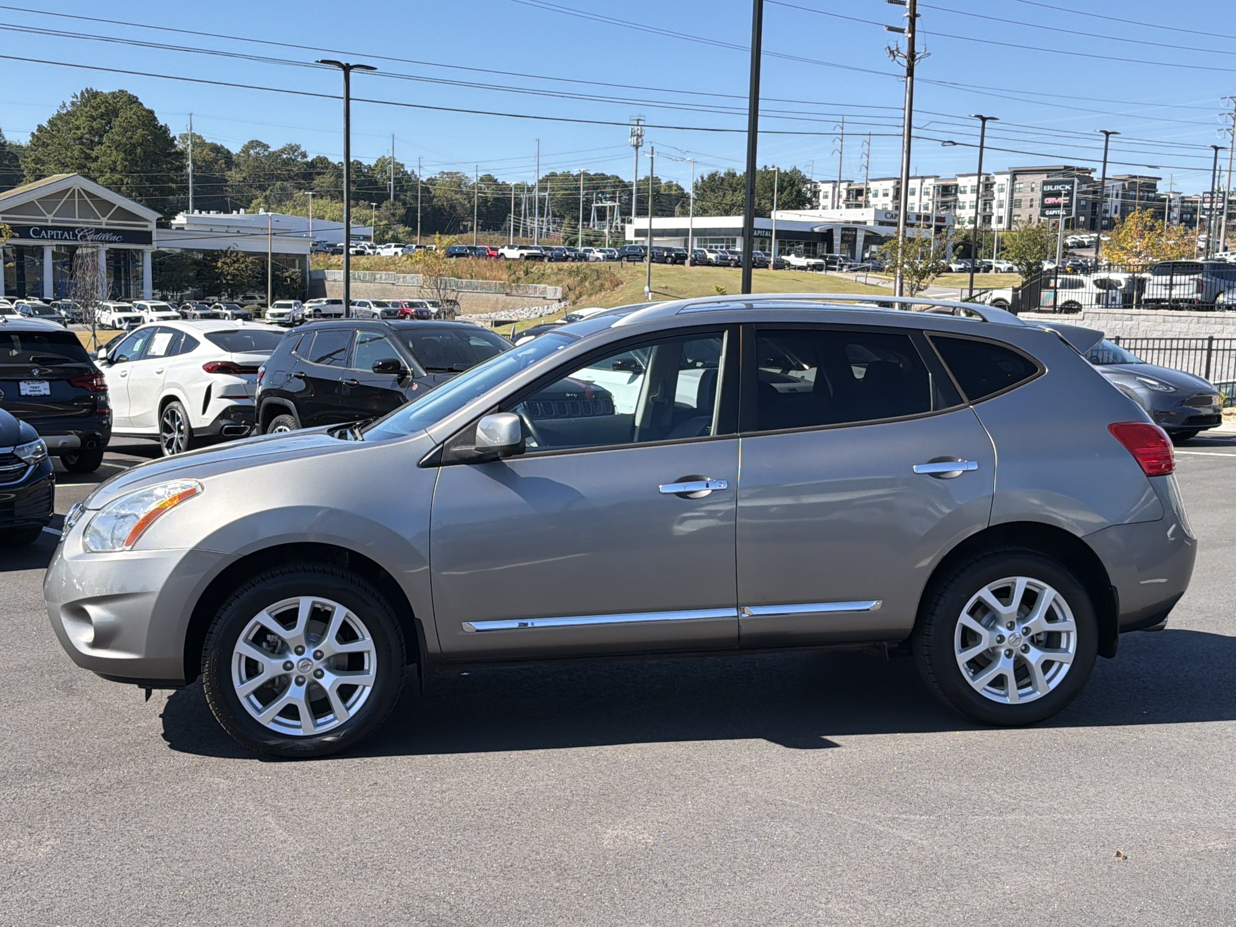 Used 2013 Nissan Rogue SL FWD image 4