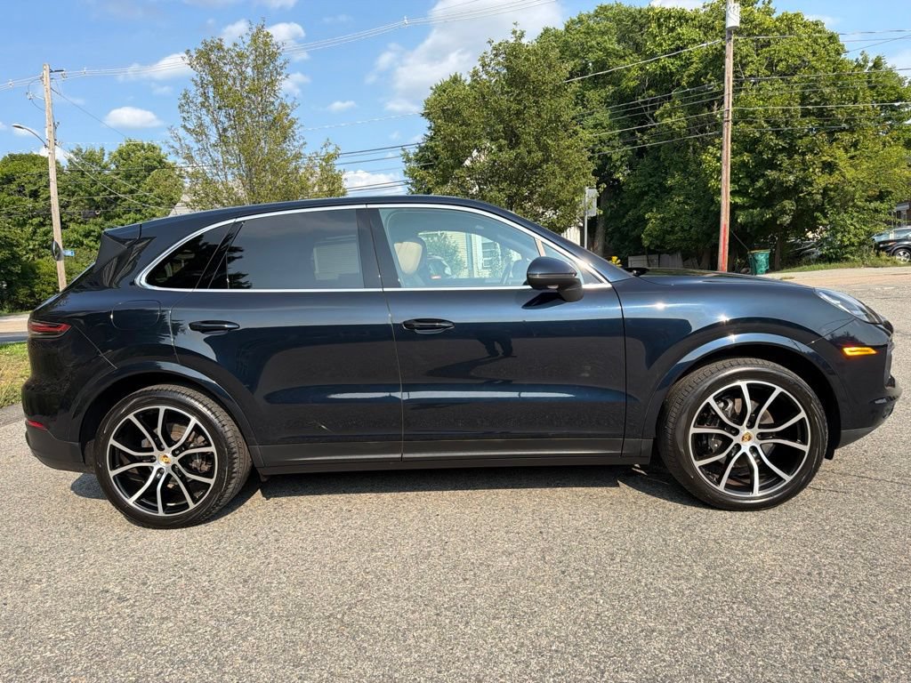 Used 2020 Porsche Cayenne AWD/4WD image 8