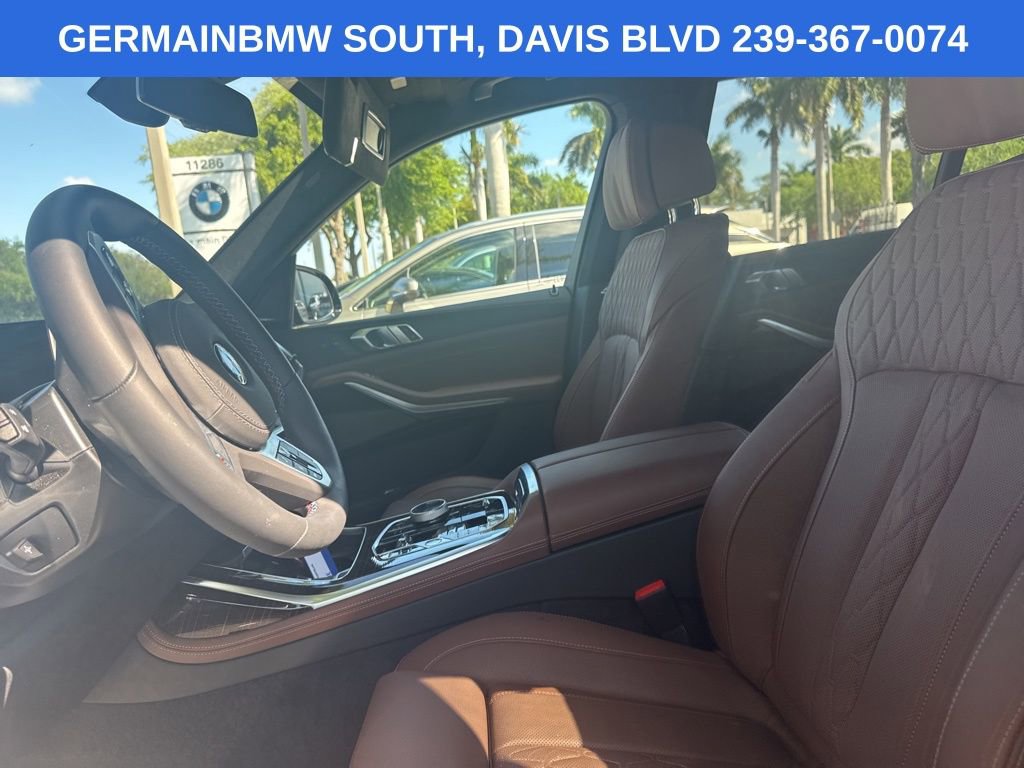 Used 2025 BMW X7 M60i AWD/4WD image 44