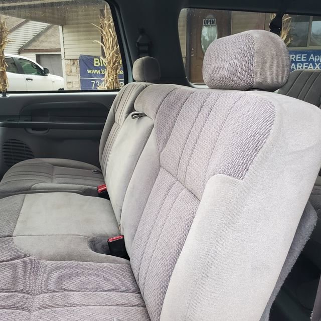 Used 2001 Ford Excursion XLT image 25