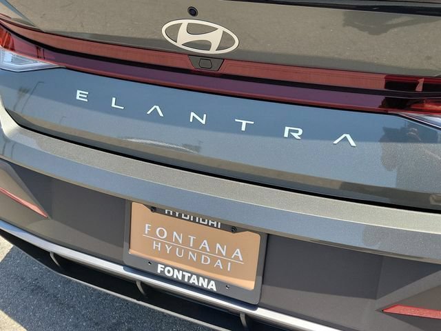 New 2026 Hyundai Elantra SEL Sport FWD image 30