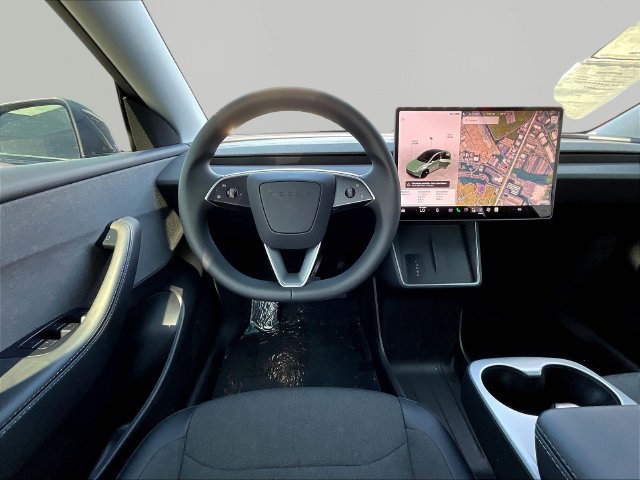 Used 2026 Tesla Model Y 2WD image 10