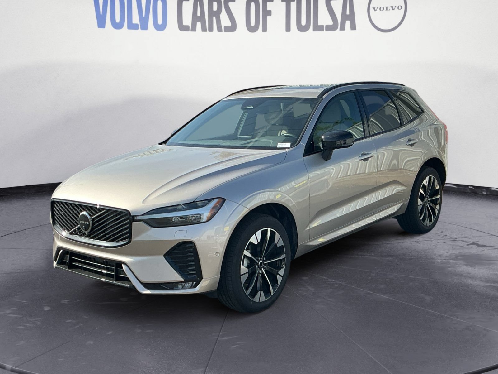 New 2026 Volvo XC60 B5 Plus w/ Protection Package Premier