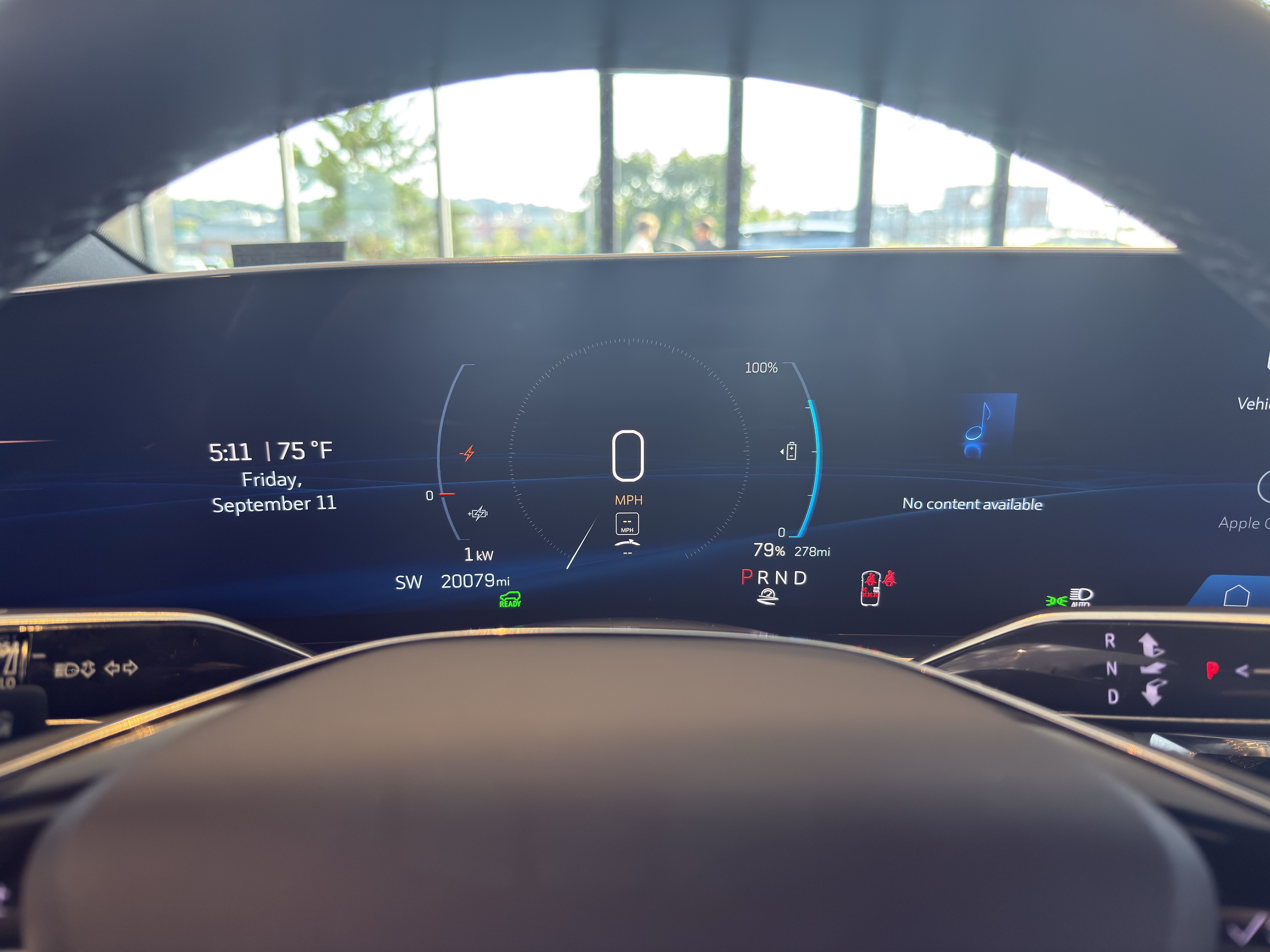 Used 2025 Cadillac Lyriq Luxury AWD/4WD image 11