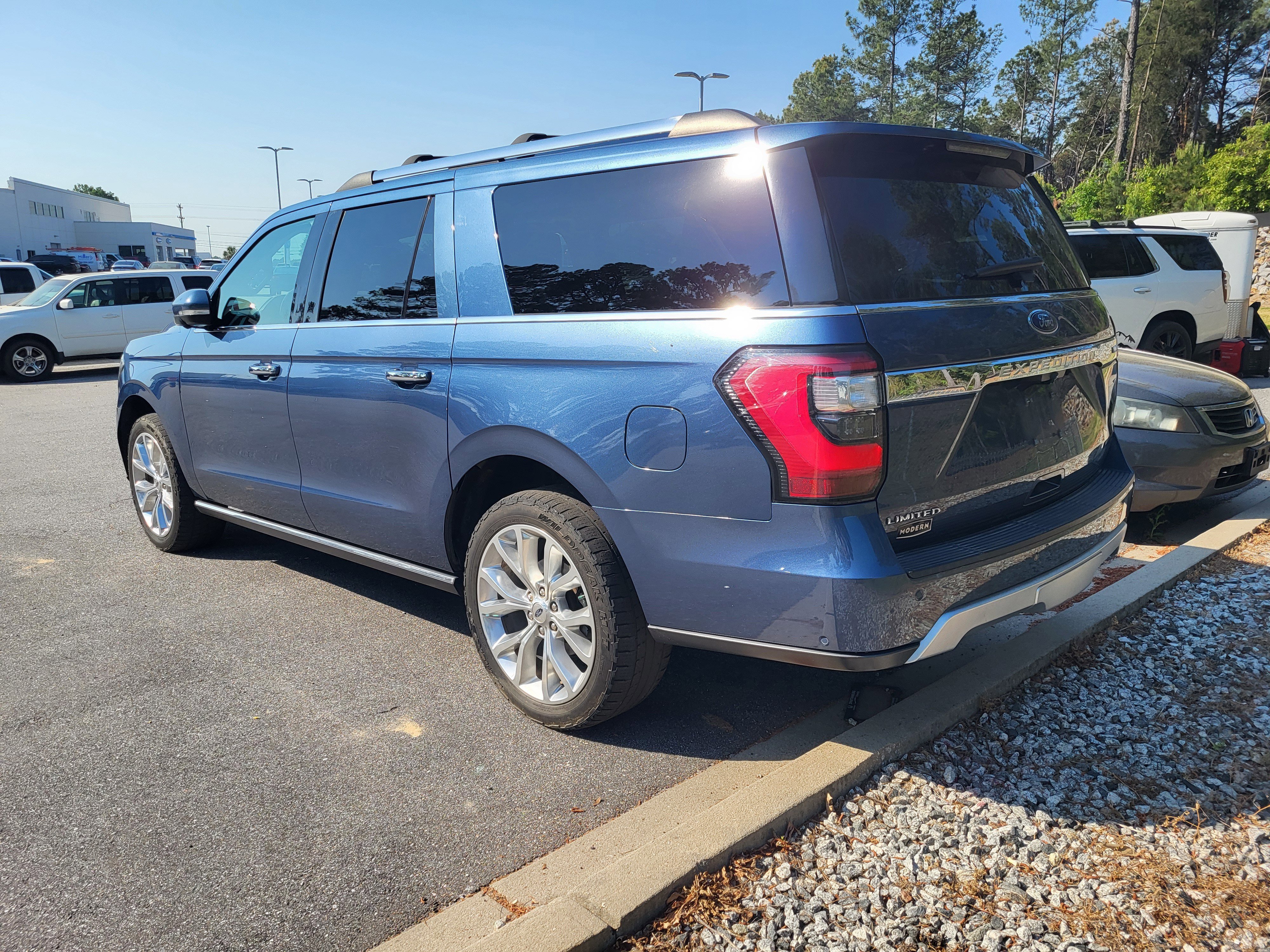 Used 2019 Ford Expedition Max Limited w/ Equipment Group 302A AWD/4WD image 6