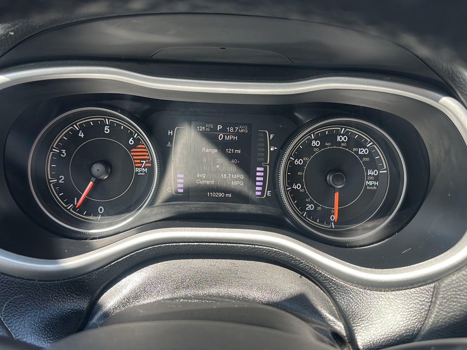 Used 2018 Jeep Cherokee Latitude Plus FWD image 16