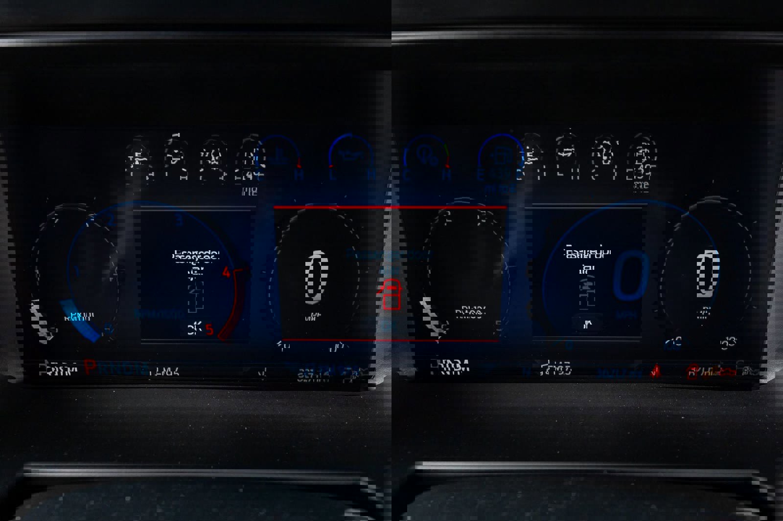 Used 2025 Ford F350 Lariat w/ Black Appearance Package image 20