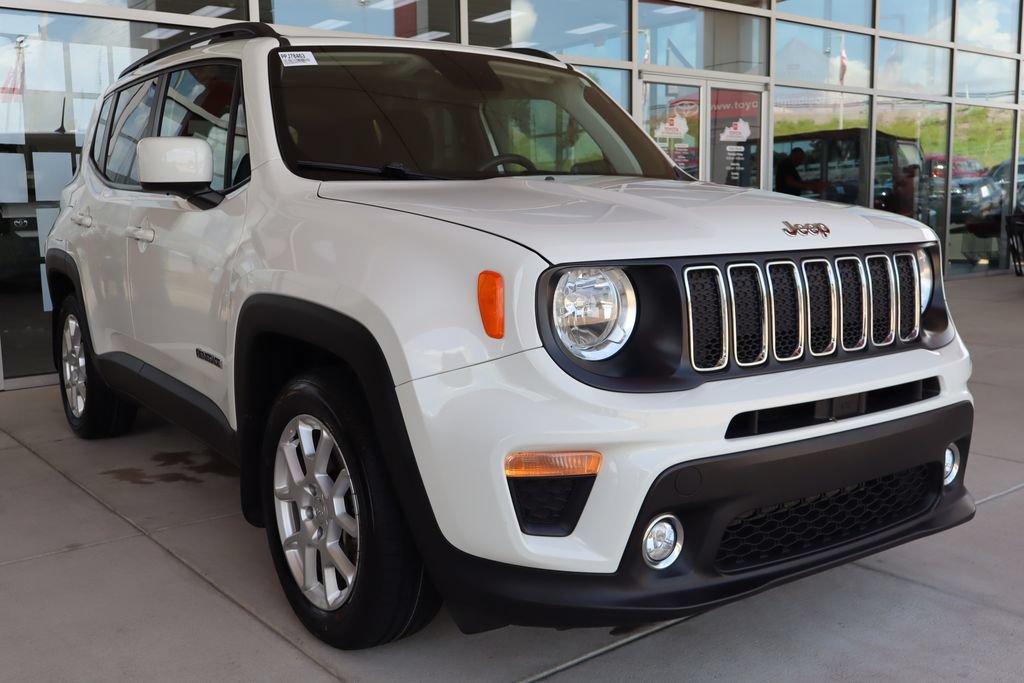 Used 2019 Jeep Renegade Latitude FWD image 1