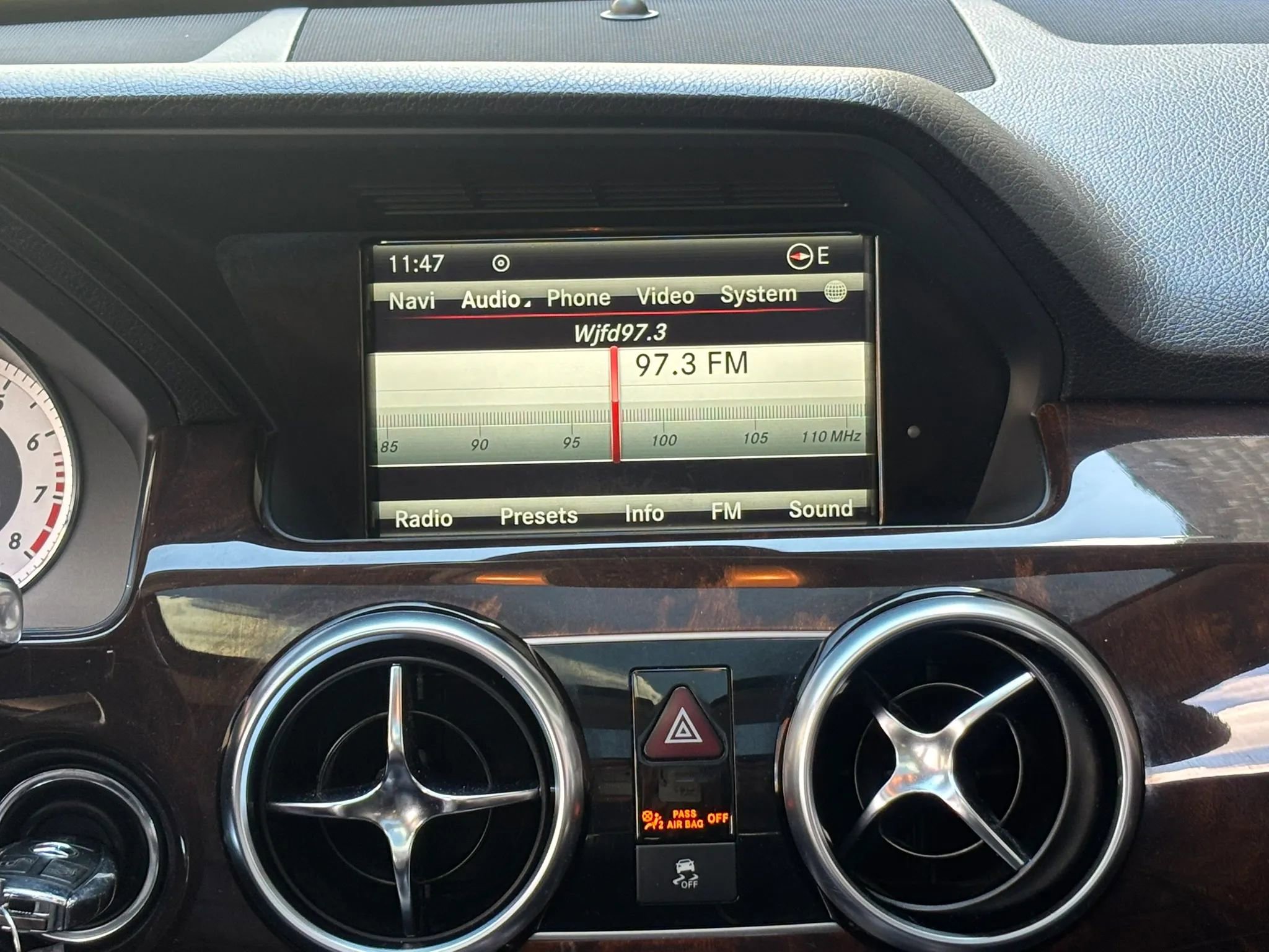 Used 2013 Mercedes-Benz GLK 350 4MATIC image 31