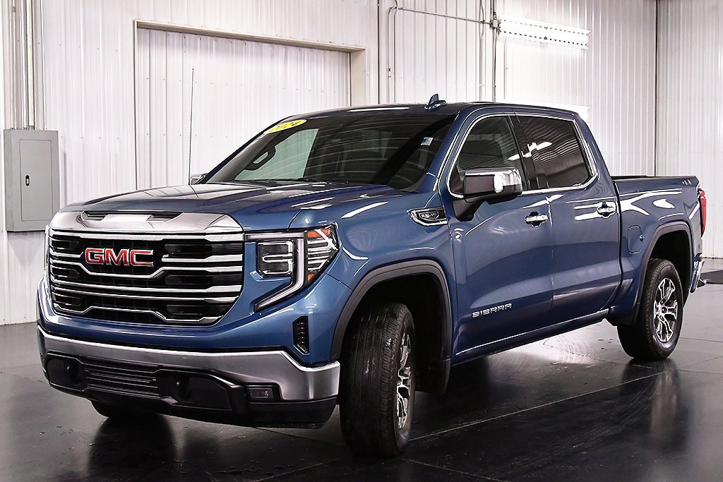 Used 2024 GMC Sierra 1500 SLT image 3