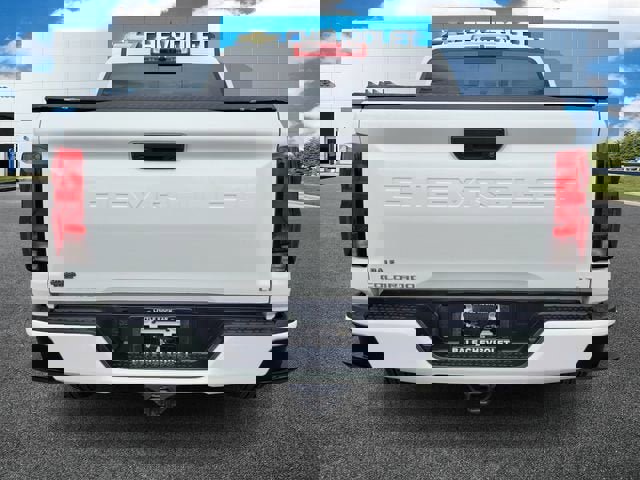 Used 2024 Chevrolet Colorado LT w/ LT Convenience Package image 4