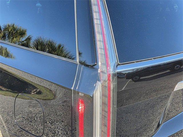 New 2026 Cadillac Escalade Luxury image 11