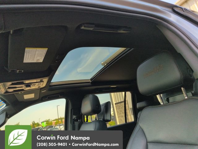 Used 2021 Chevrolet Suburban High Country AWD/4WD image 22