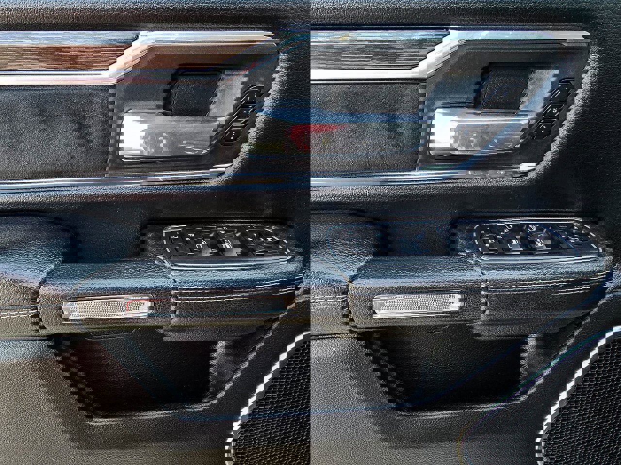 Used 2020 RAM 1500 Laramie image 14