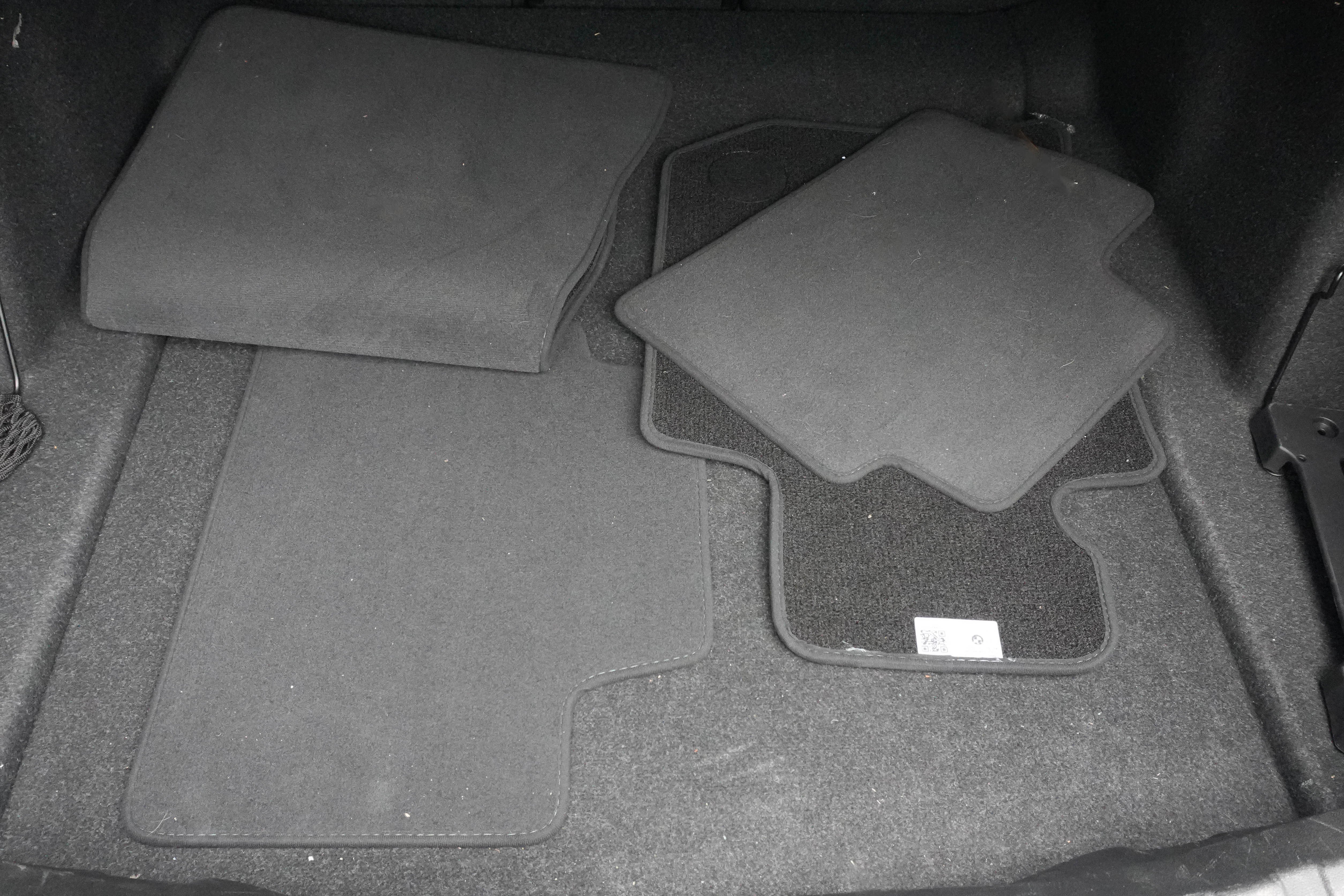 Used 2022 BMW 330i Sedan w/ M Sport Package image 37