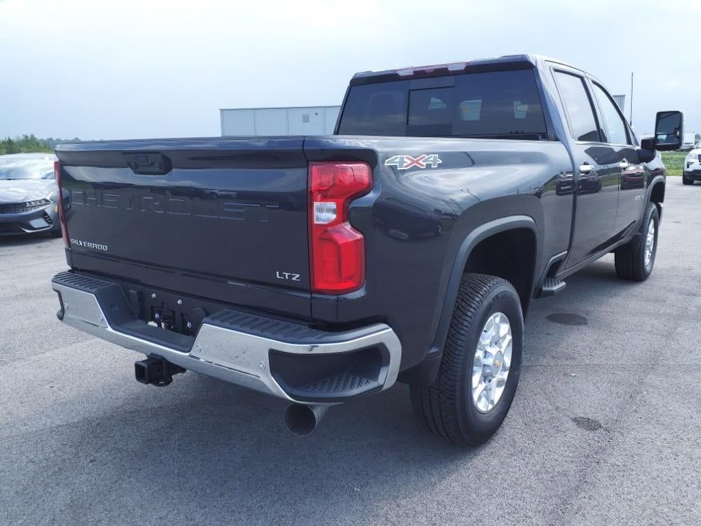 Used 2024 Chevrolet Silverado 2500 LTZ w/ LTZ Convenience Package image 7