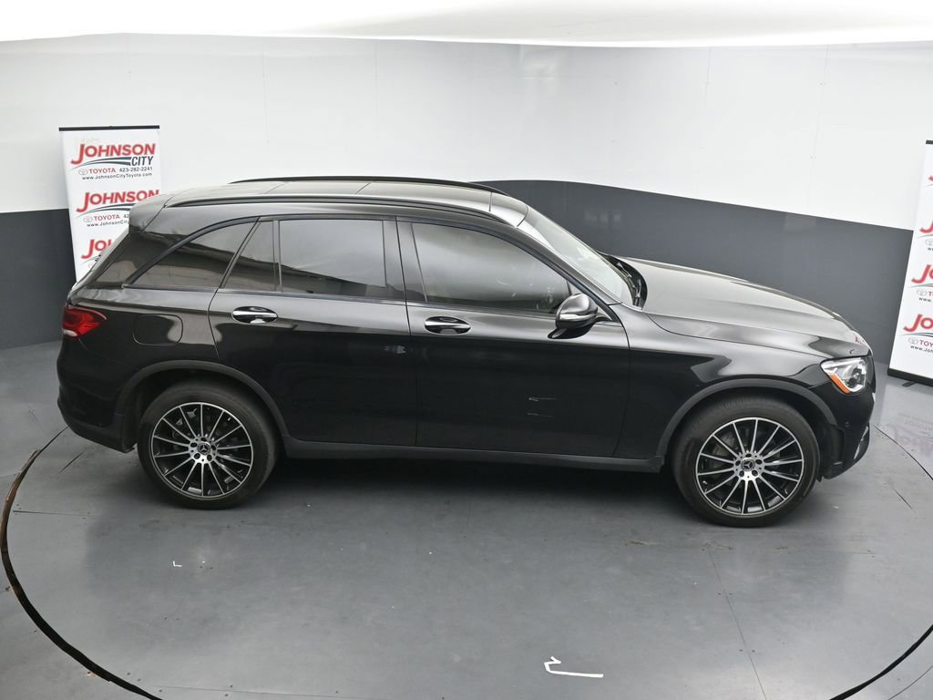 Used 2021 Mercedes-Benz GLC 300 4MATIC image 17