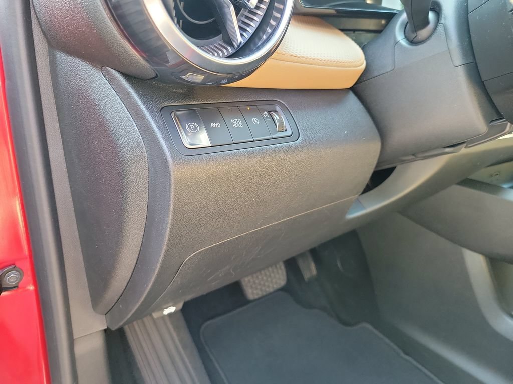 Used 2025 Chevrolet Equinox ACTIV w/ Safety and Technology Package AWD/4WD image 26