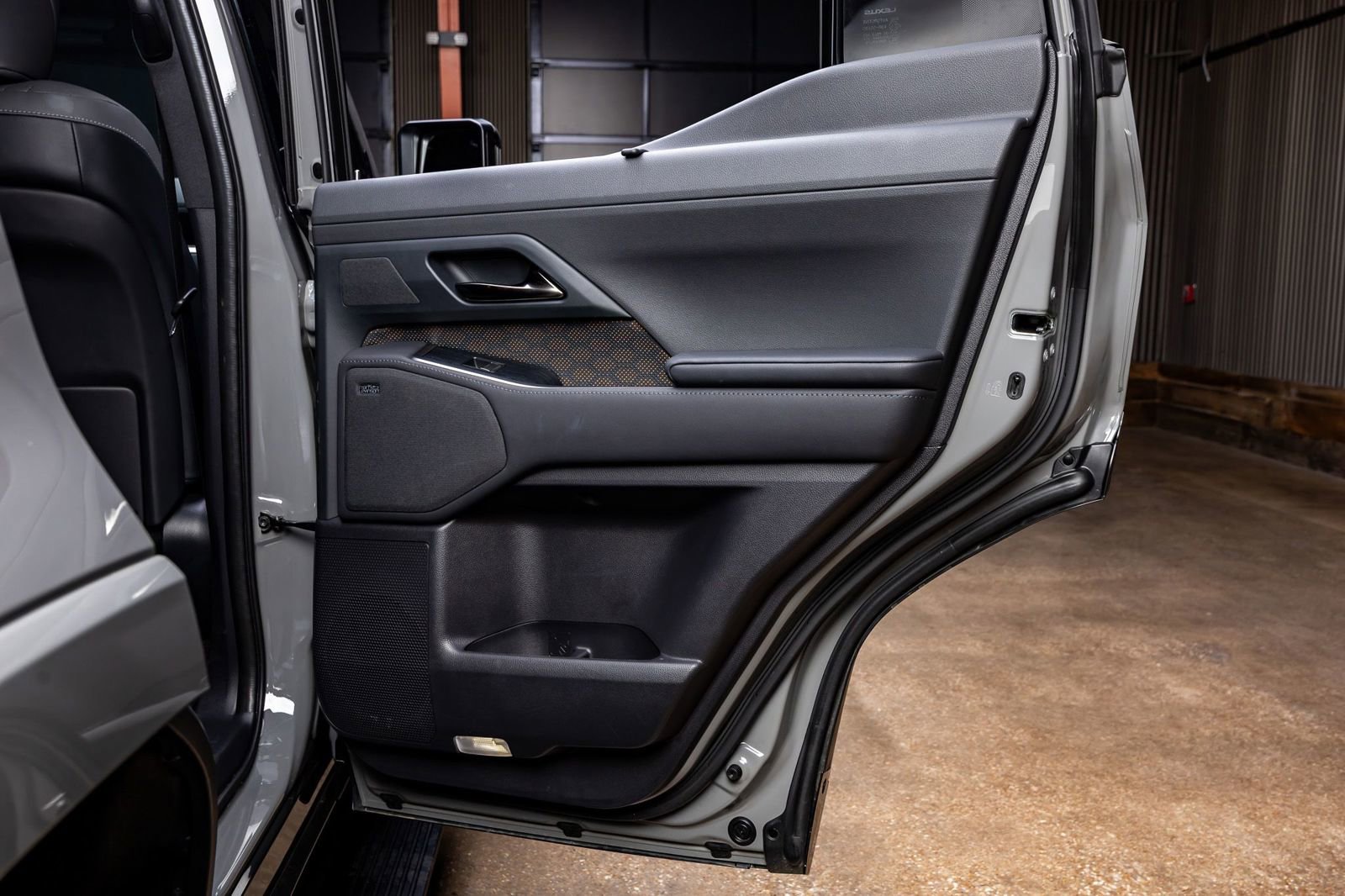 Used 2025 Lexus GX 550 550 Luxury+ w/ Accessory Package (2T) image 41