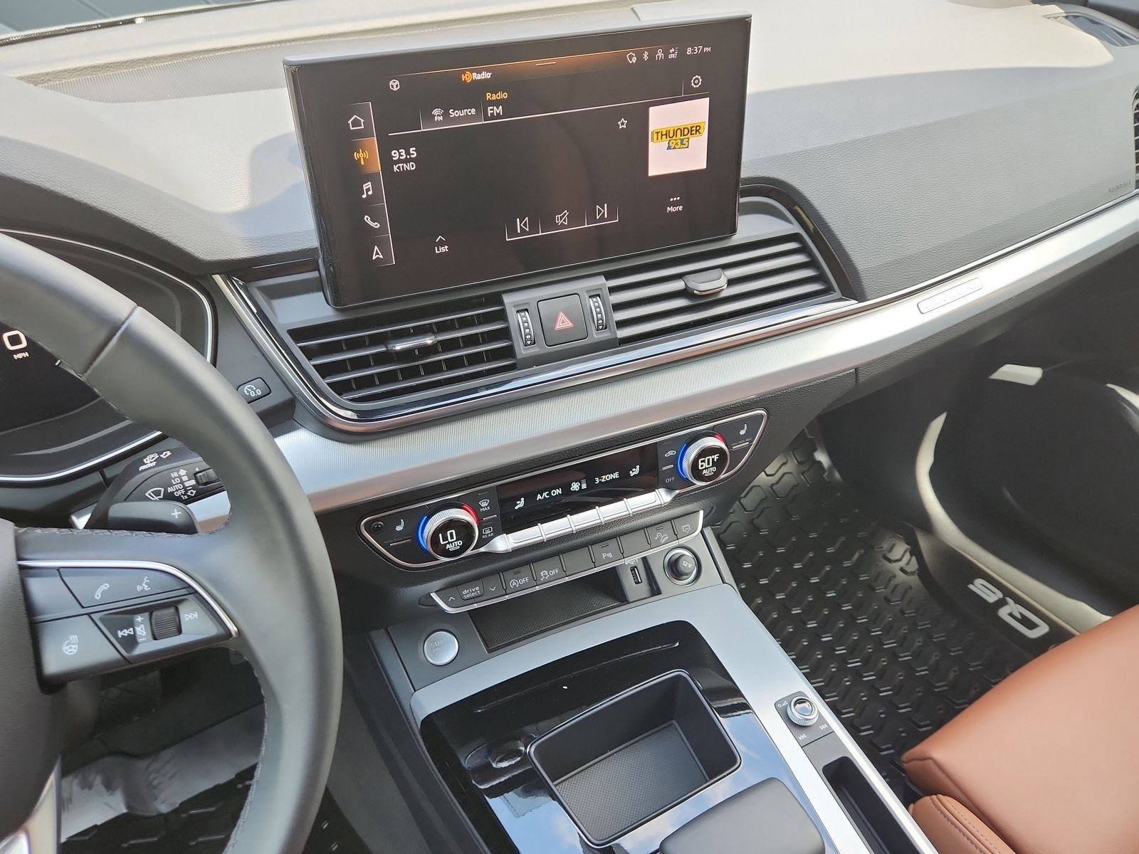 Certified 2025 Audi Q5 2.0T Premium w/ Convenience Plus Package image 13