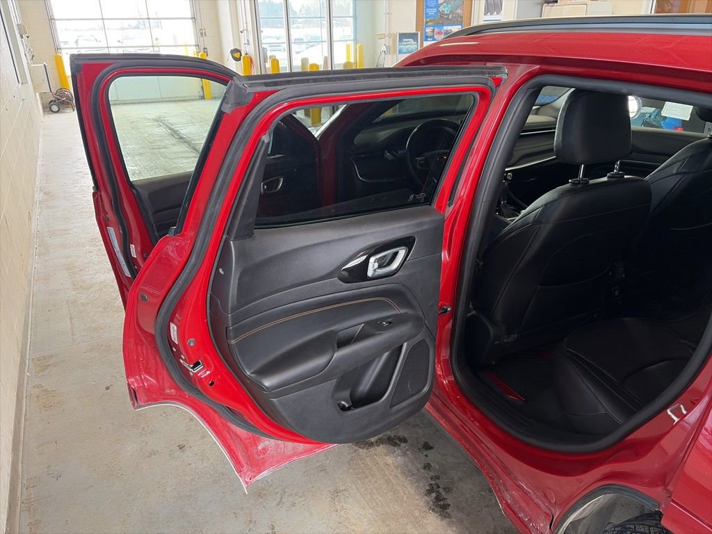 Used 2022 Jeep Compass Limited image 16