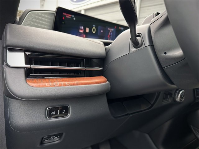 New 2025 Lincoln Navigator Black Label image 50
