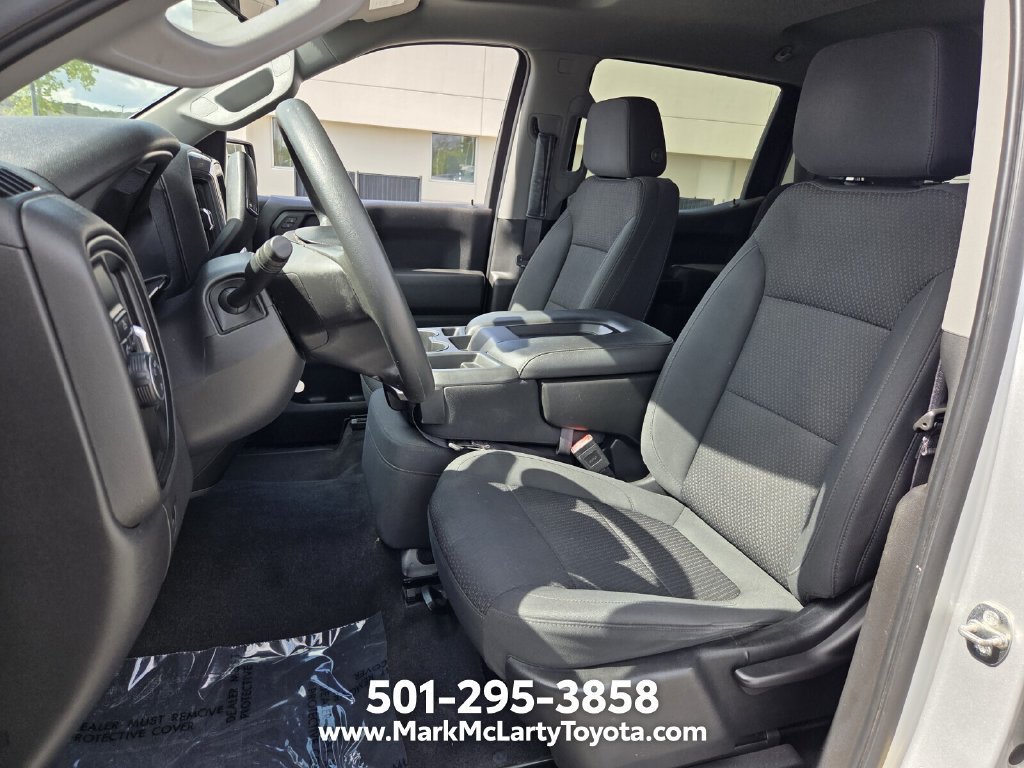 Used 2020 Chevrolet Silverado 1500 Custom w/ Custom Value Package RWD image 9