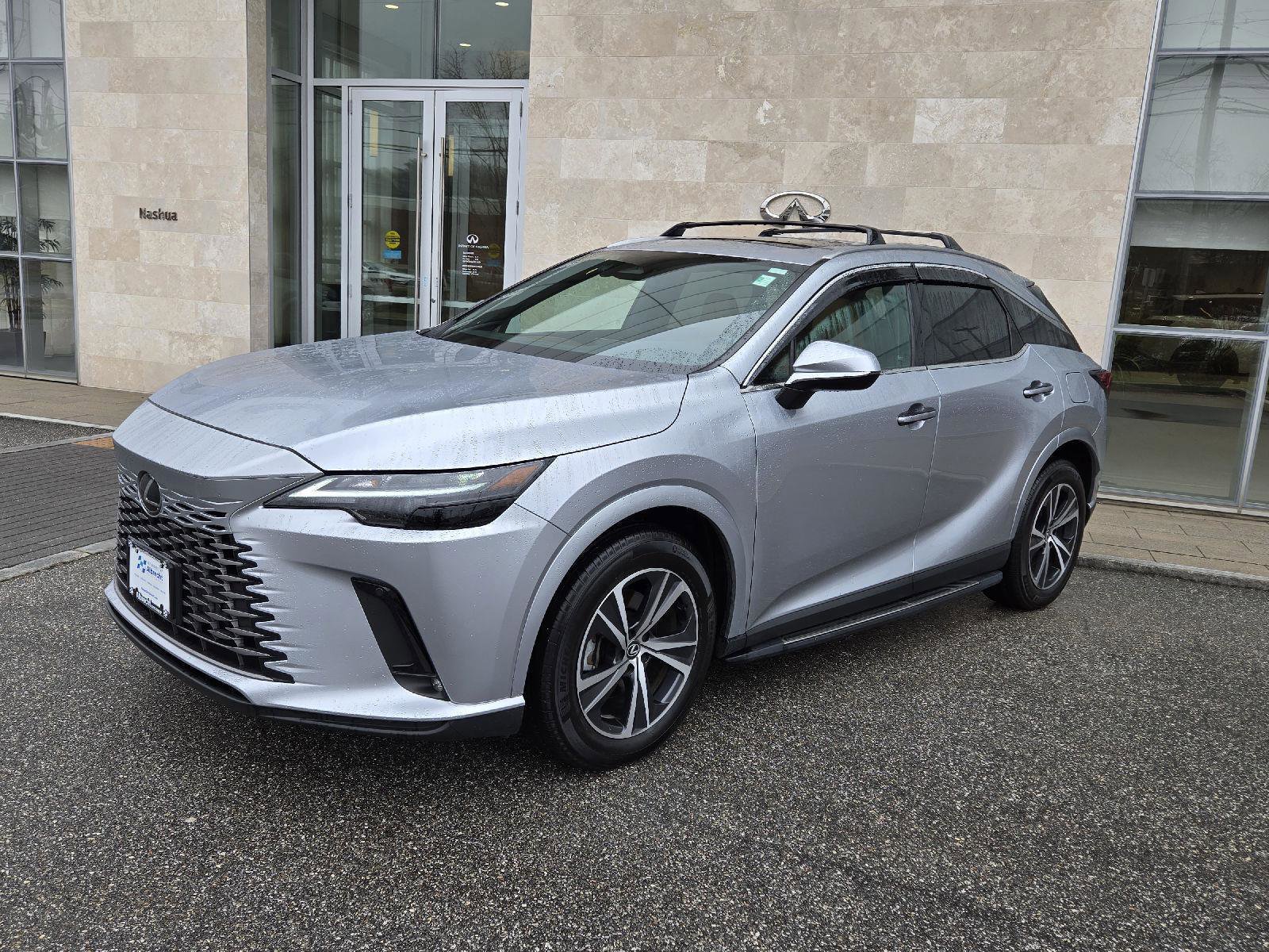 Used 2025 Lexus RX 350 Premium w/ Accessory Package image 2