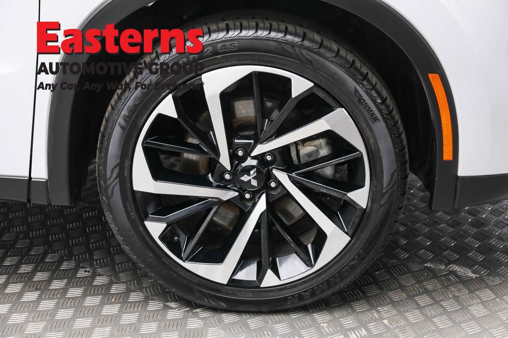 Used 2024 Mitsubishi Outlander SE image 32