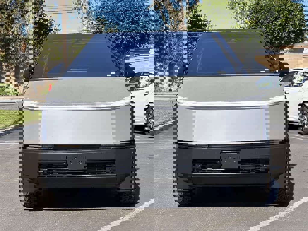 Used 2024 Tesla Cybertruck AWD Crew Cab image 2