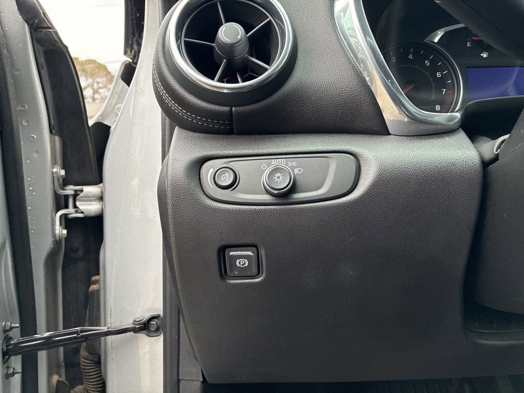 Used 2019 Chevrolet Blazer LT image 14