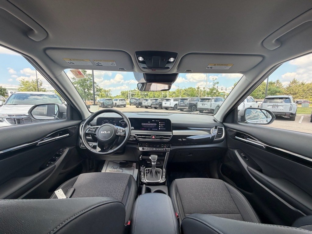 Used 2024 Kia Seltos S AWD/4WD image 8