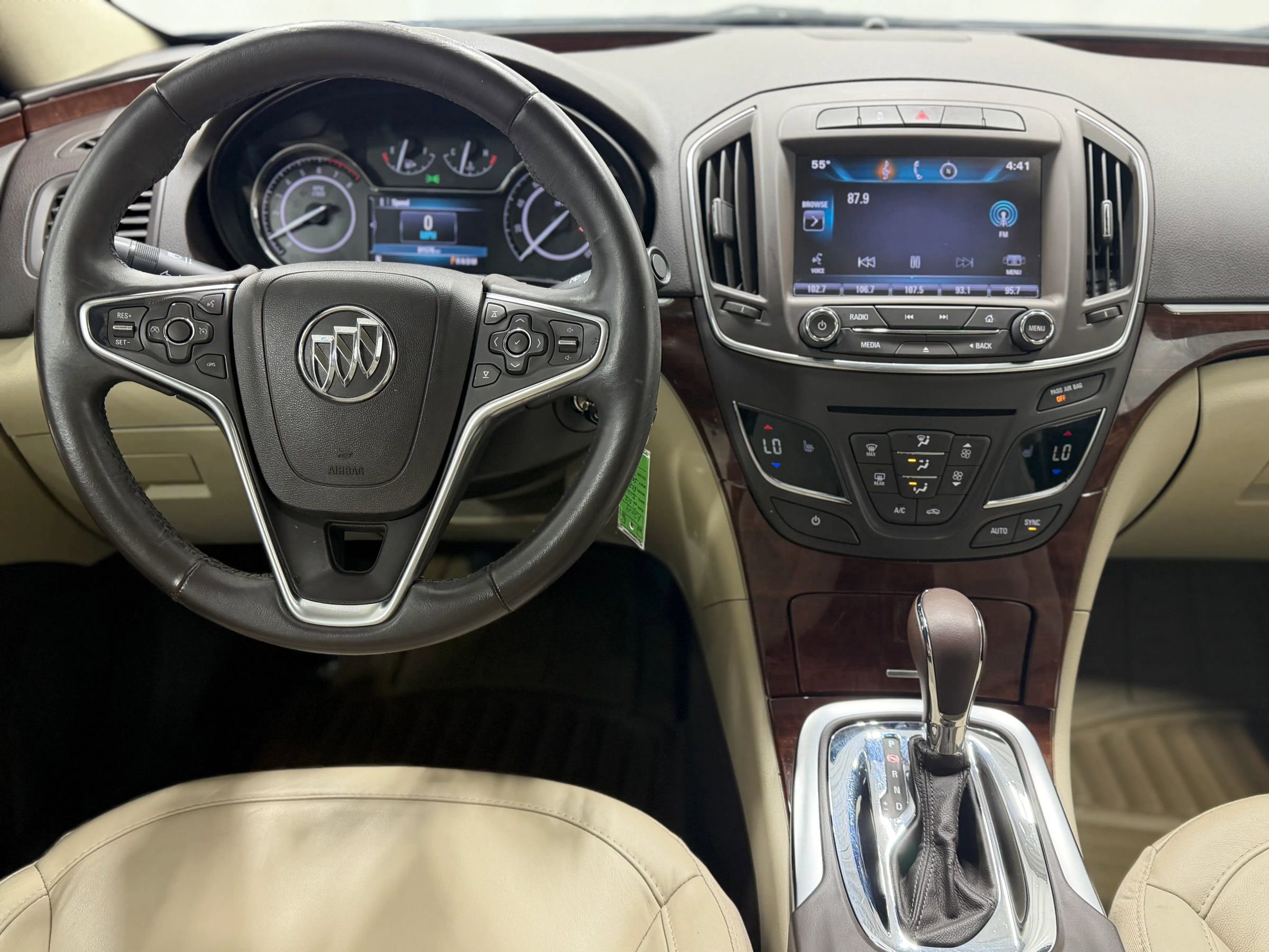 Used 2015 Buick Regal FWD image 22