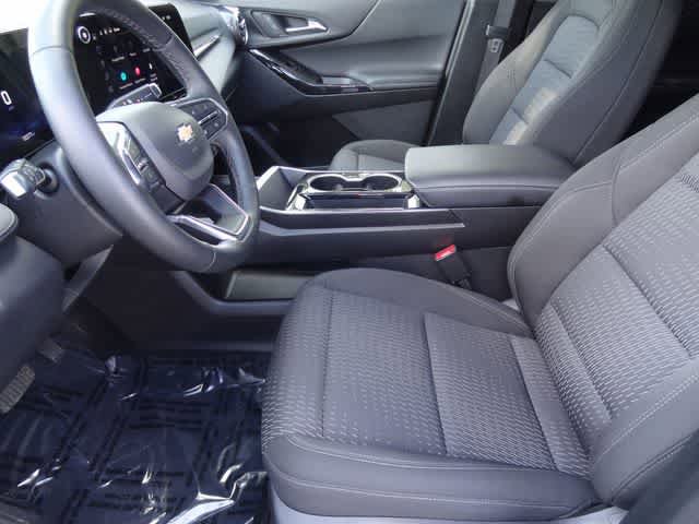 Used 2025 Chevrolet Equinox LT FWD image 6