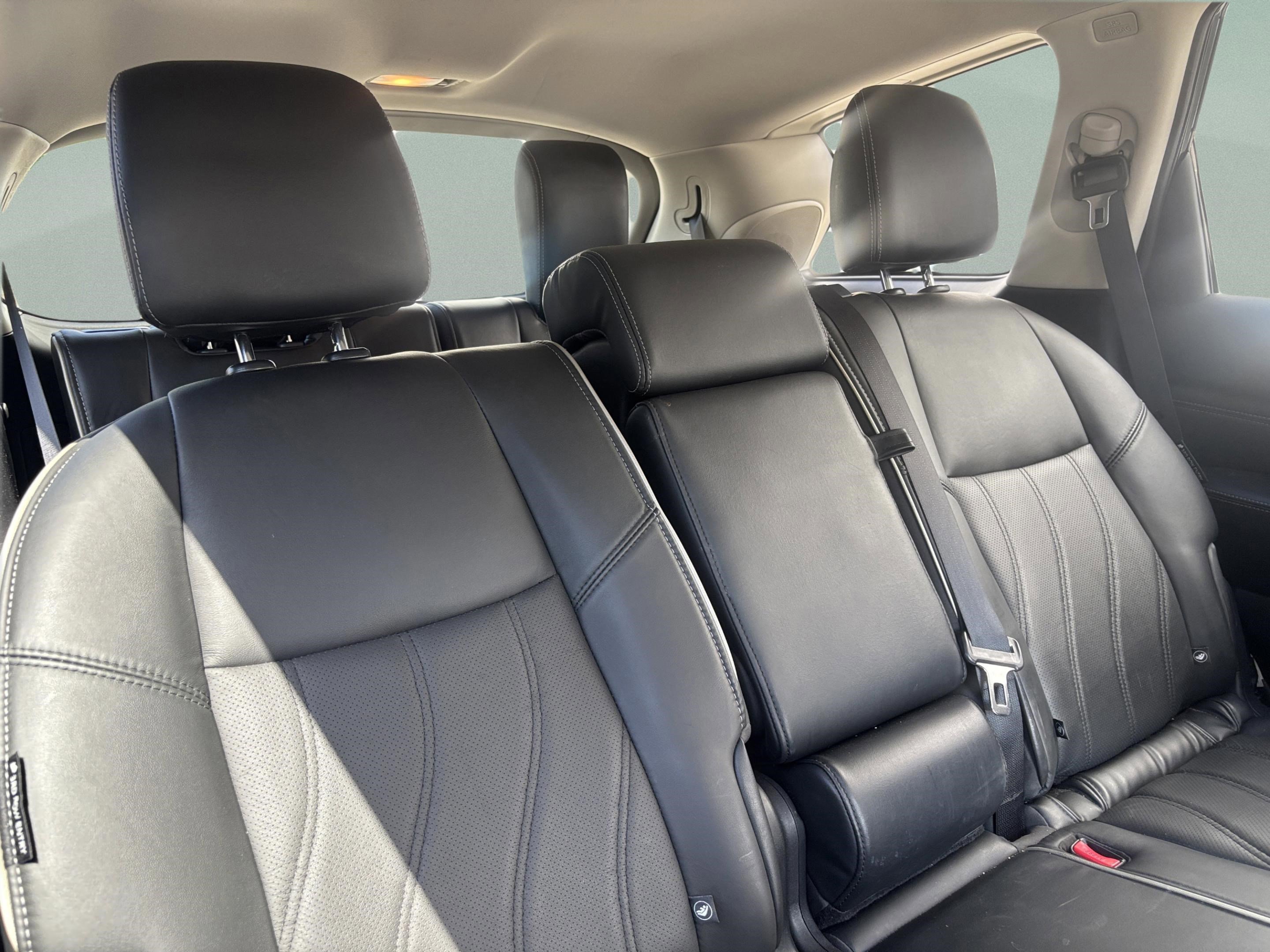 Used 2019 INFINITI QX60 Luxe w/ Essential Package image 24