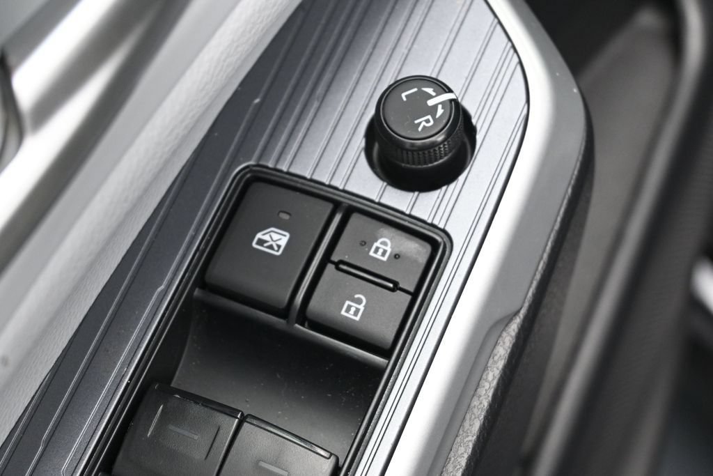 Certified 2025 Toyota Sienna XLE w/ XLE Plus Package AWD/4WD image 12