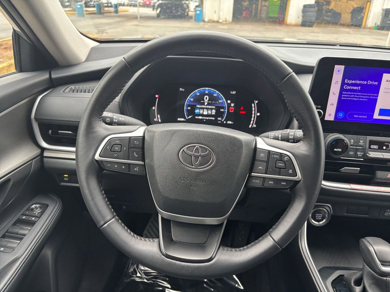 Used 2025 Toyota Grand Highlander FWD image 29