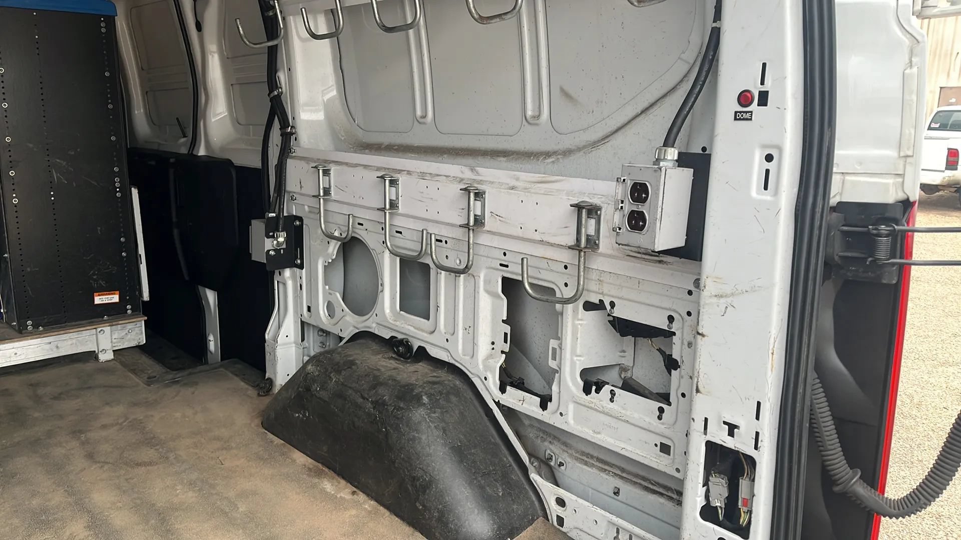 Used 2015 Ford Transit 250 130 Low Roof RWD image 18