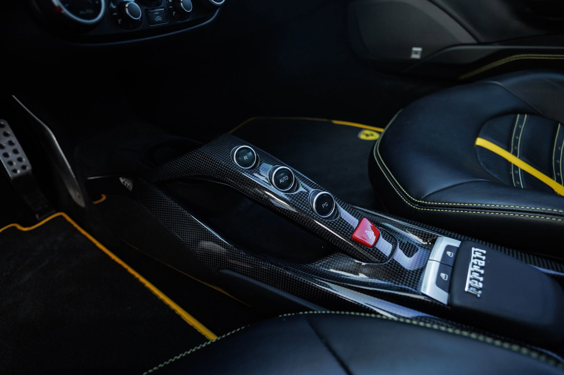 Used 2017 Ferrari 488 GTB image 39