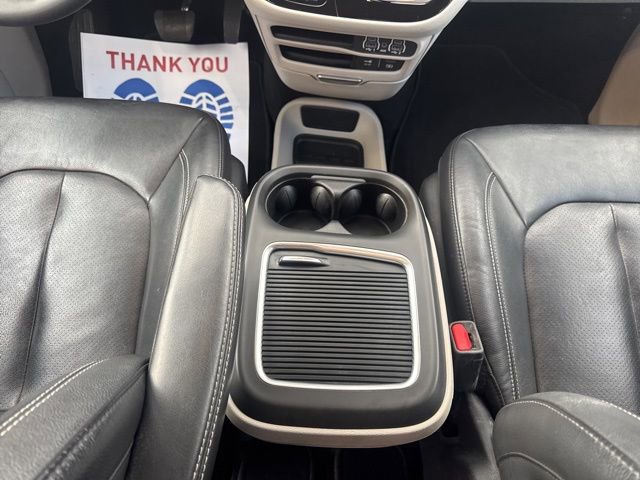 Certified 2022 Chrysler Pacifica Touring-L FWD image 14