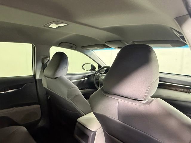 Used 2018 Toyota Camry LE FWD image 25