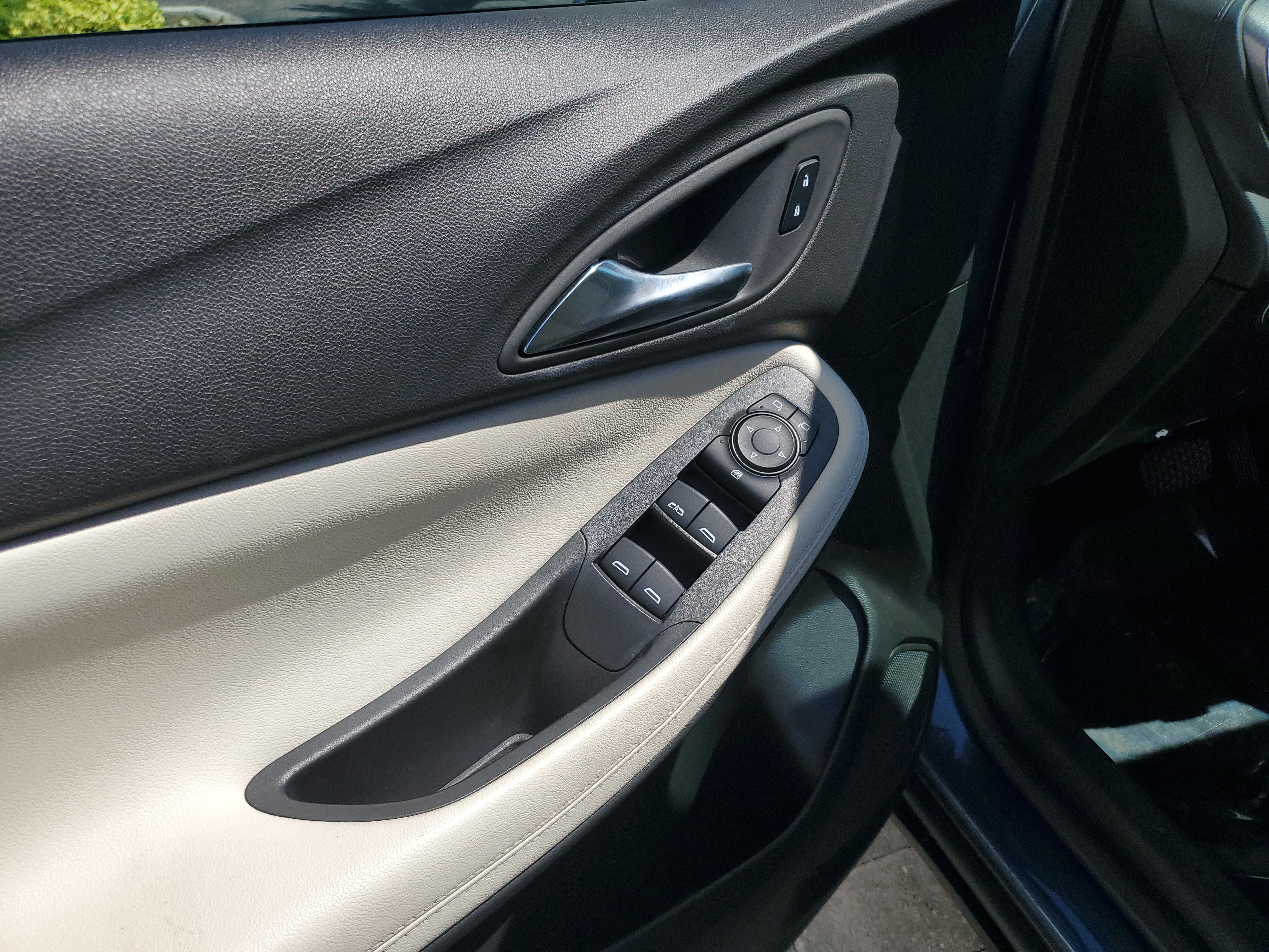 Used 2024 Buick Encore GX Preferred FWD image 17