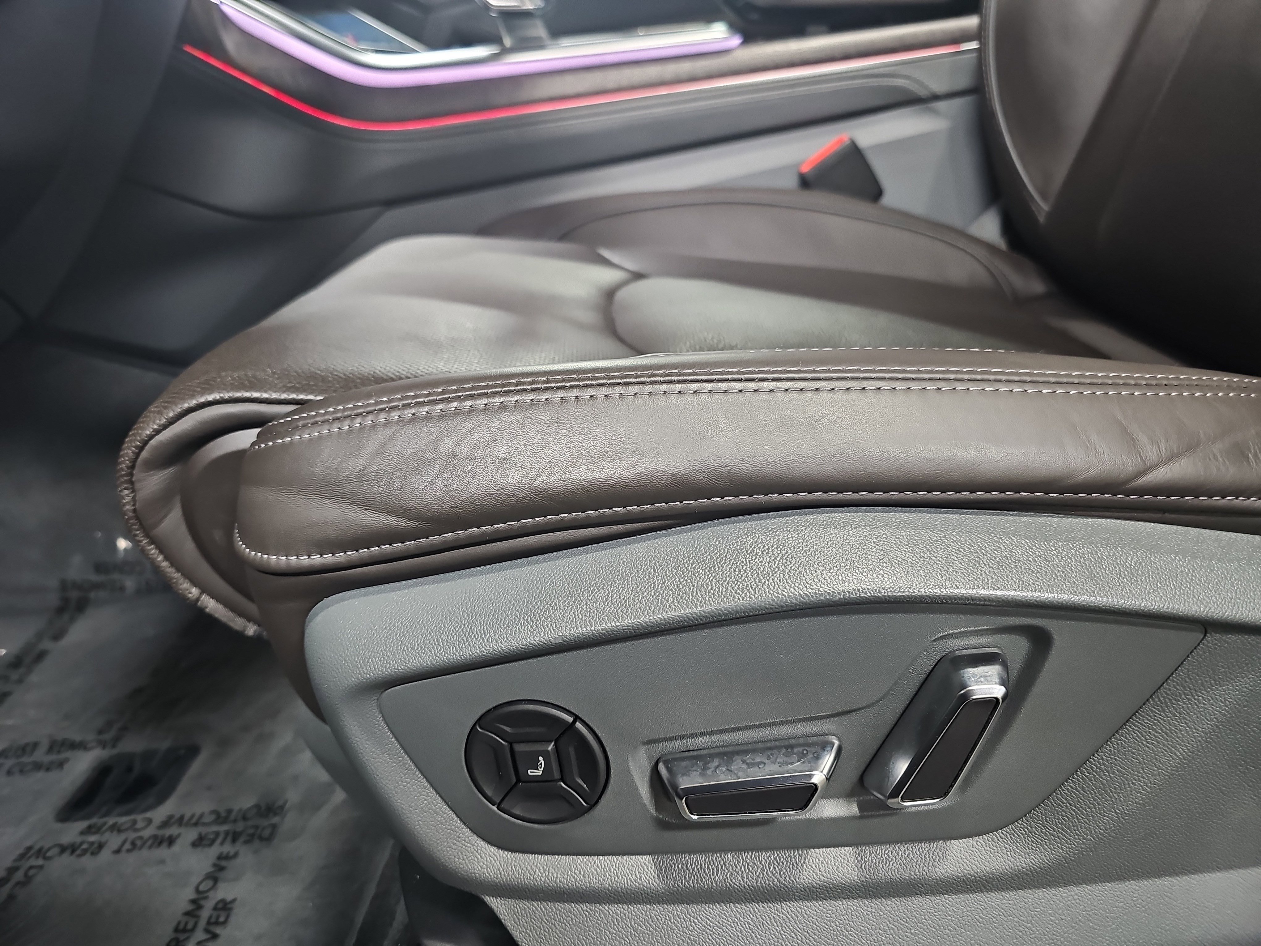 Used 2021 Audi Q8 Prestige image 29