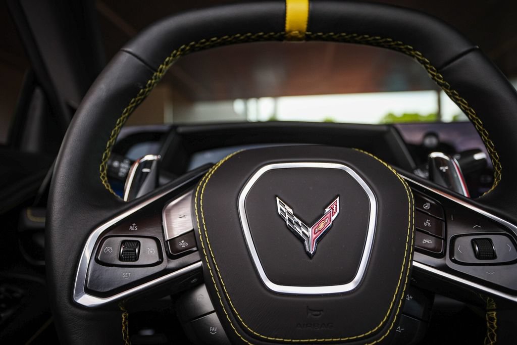 Used 2026 Chevrolet Corvette Z06 w/ Stealth Interior Trim Package RWD image 30